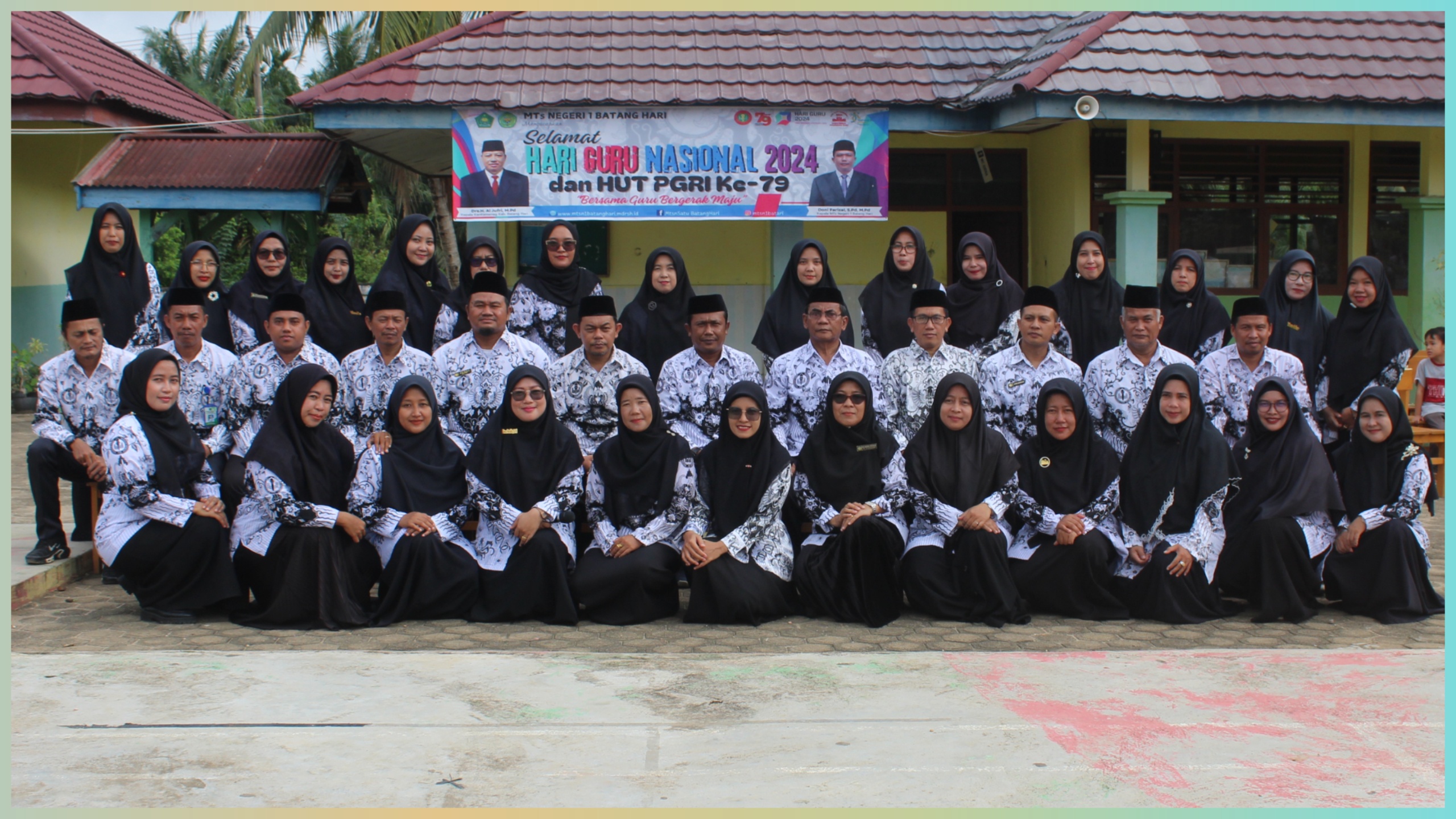 Upacara Meriah Warnai HGN di MTsN 1 Batang Hari