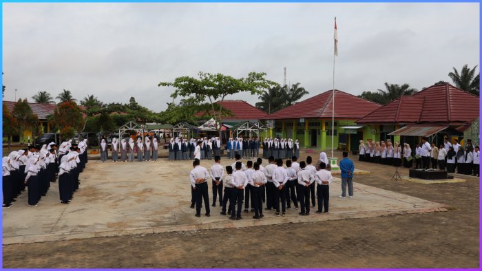 MTsN 1 Batang Hari Jadi Tuan Rumah, OMI 2025 Resmi Dibuka Langsung oleh Kankemanag Yang Diwakili Oleh Bapak Kasi Pendidikan Madrasah Kemenag Batang Hari