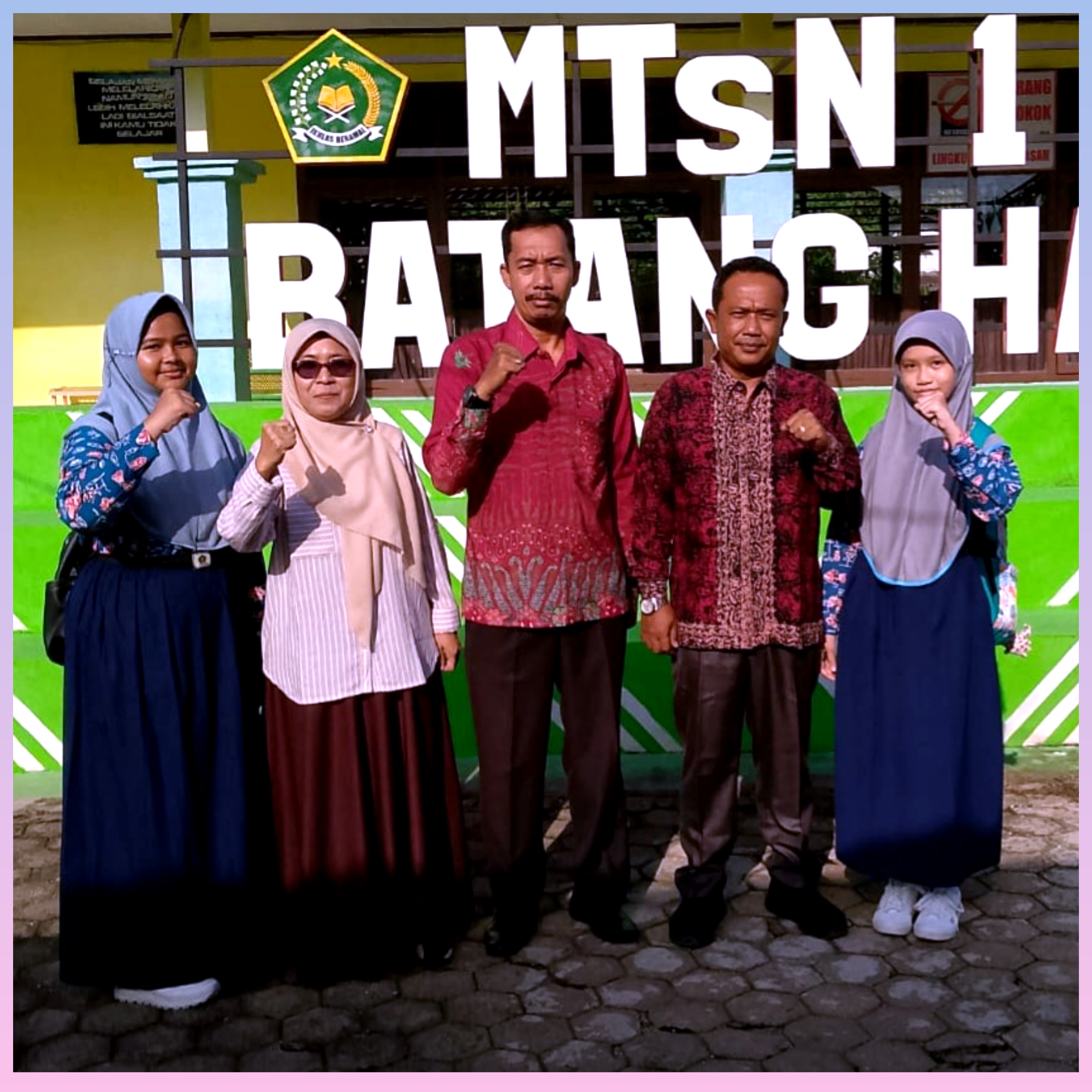 Kamad MTsN 1 Batang Hari Lepas Duta Peserta Jambore Forum Anak Kabupaten Batang Hari