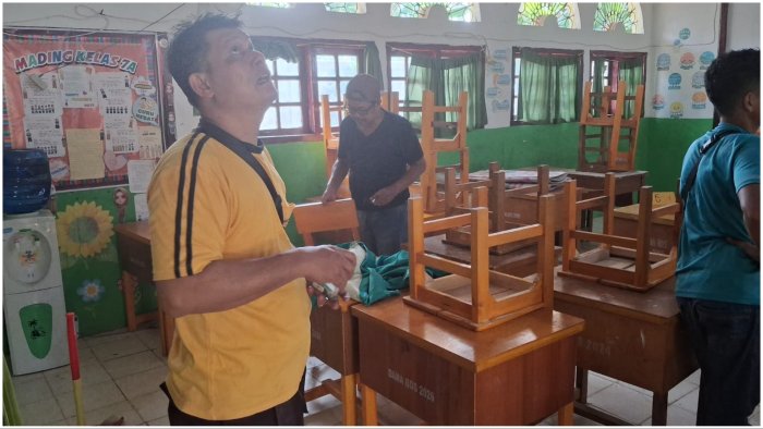 Kreatif dan Kompak! Paguyuban 7.A MTsN 1 Batang Hari Gotong Royong Dandani Kelas Demi Kenyamanan Anak Kreatif dan Kompak! Paguyuban 7.A MTsN 1 Batang Hari Gotong Royong Dandani Kelas Demi Kenyamanan Anak