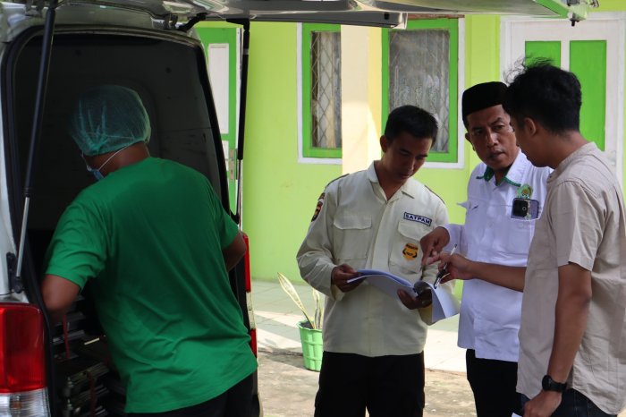 Sigap dan Terkoordinasi, Tim MBG MTsN 1 Batang Hari Sambut Kedatangan Makanan Bergizi dari Petugas SPPG