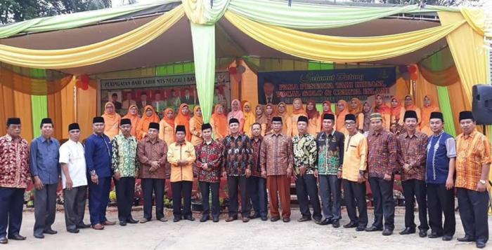 Acara Puncak HUT ke-37 MTsN 1 Batang Hari Berlangsung Meriah