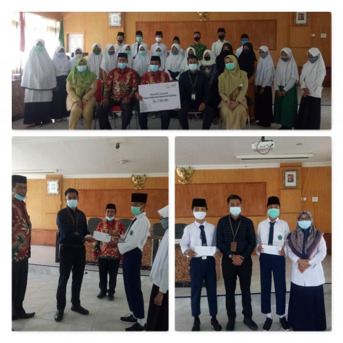 2 Orang Siswa MTs N 1 Batang Hari terima Bantuan Beasiswa BSM tahun 2020