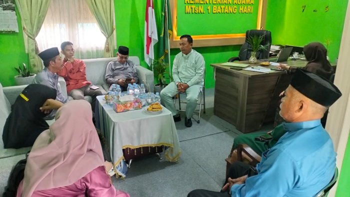 Sambut Semester Genap, MTsN 1 Batang Hari Gelar Rapat Koordinasi Bersama Komite Madrasah