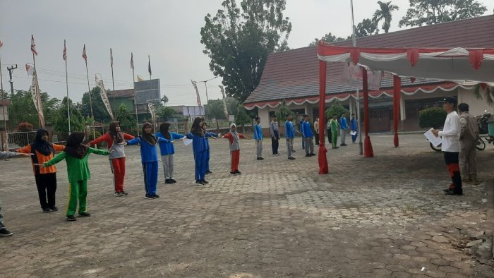 Persiapkan Peringatan Hari Pramuka ke-65, Anggota Pramuka MTsN 1 Batang Hari Ikuti Seleksi Petugas di Kwarcab
