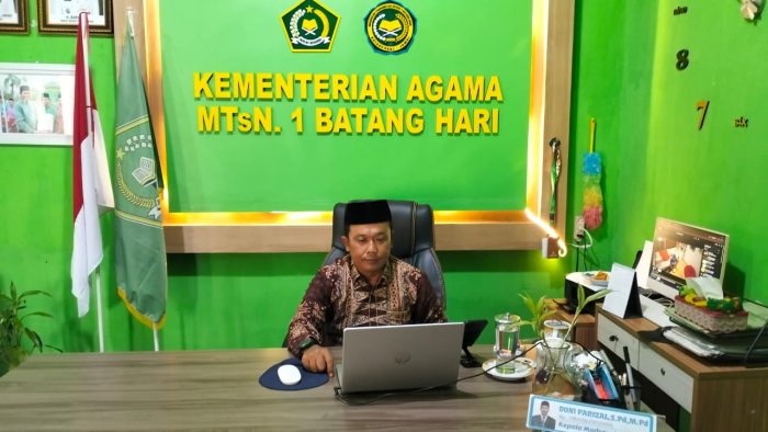 Perkuat Lingkungan Pendidikan, Kepala MTsN 1 Batang Hari Hadiri Deklarasi Akbar Tolak Paham IRET, TCC, dan Perundungan