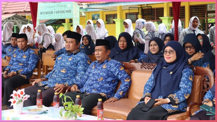 Harmoni dan Gaya di MTsN 1 Batang Hari: Lomba Antarkelas Meriahkan Bulan Bahasa dan Sumpah Pemuda