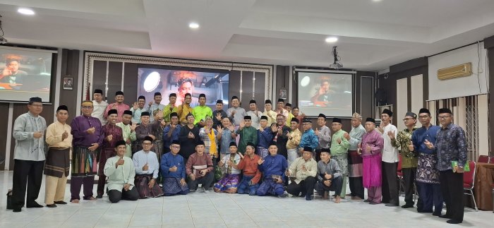 Lahirkan Madrasah Berkarakter Unggul: Kepala MTsN 1 Batang Hari Hadiri Penutupan Bimtek Kurikulum Berbasis Cinta
