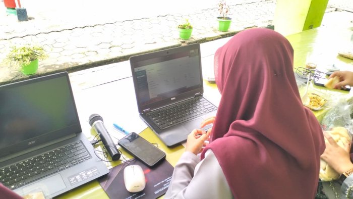 Tingkatkan Kualitas Data, PLH Kaur TU MTsN 1 Batang Hari Ikuti Sosialisasi Aplikasi Emis GTK Terbaru Tingkatkan Kualitas Data, PLH Kaur TU MTsN 1 Batang Hari Ikuti Sosialisasi Aplikasi Emis GTK Terbaru