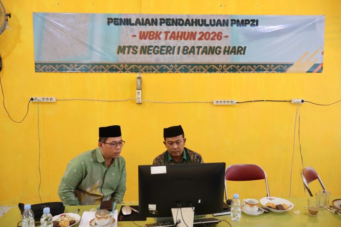 Dukung Transformasi Layanan, Kasubbag TU Kemenag Batang Hari Dampingi Penilaian PMPZI MTsN 1 Batang Hari Dukung Transformasi Layanan, Kasubbag TU Kemenag Batang Hari Dampingi Penilaian PMPZI MTsN 1 Batang Hari