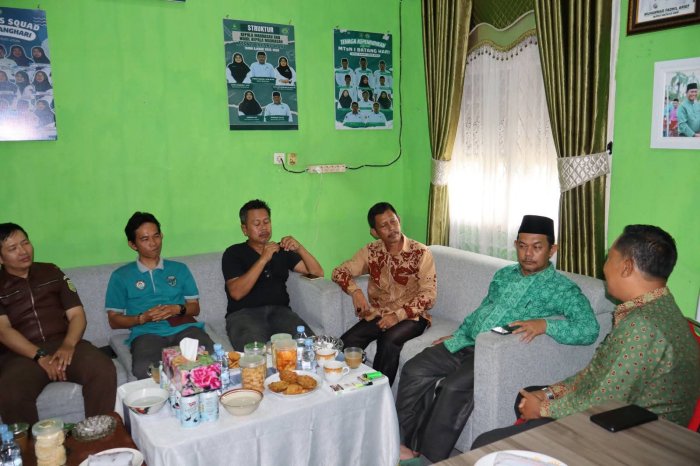 Pererat Sinergi, Pengawas Pembina dan Komite MTsN 1 Batang Hari Gelar Silaturahmi Strategis