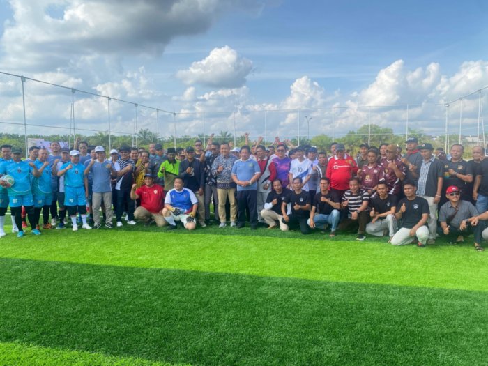 Semarakkan HAB ke-80, Kepala MTsN 1 Batang Hari Hadiri Pembukaan Mini Soccer Kemenag Se-Provinsi Jambi