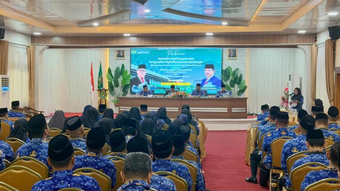 Komitmen Wujudkan Madrasah Maju, Kepala MTsN 1 Batang Hari Simak Arahan Strategis Prof. Amien Suyitno Komitmen Wujudkan Madrasah Maju, Kepala MTsN 1 Batang Hari Simak Arahan Strategis Prof. Amien Suyitno