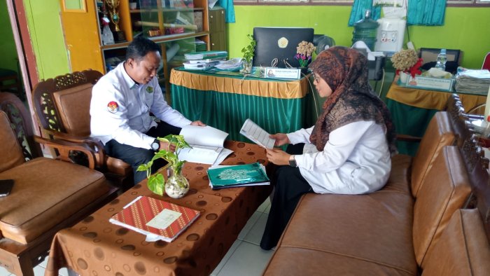 Liputan Khusus: Peningkatan Kualitas Layanan BK Melalui Supervisi Akademik di MTsN 1 Batang Hari