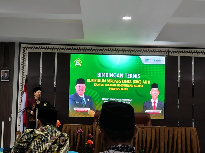 Kepala MTsN 1 Batang Hari Ikuti Bimtek KBC Kanwil Kemenag Jambi