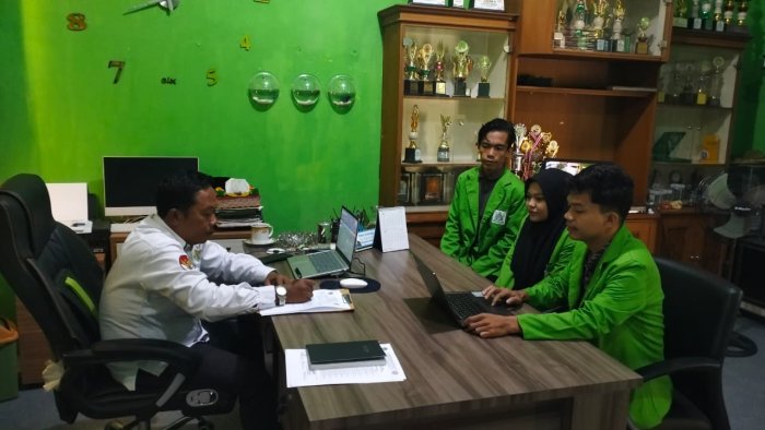 Gali Dampak Kurikulum Merdeka, Mahasiswa UNISBA Gelar Mini Riset Evaluasi Kepuasan Guru di MTsN 1 Batang Hari