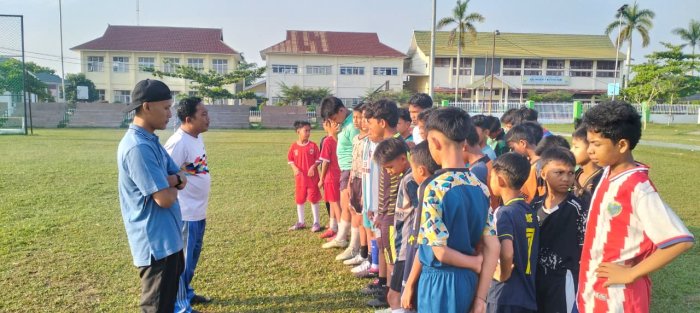 Gedor Fisik dan Matangkan Strategi, Skuad MTsN 1 Batang Hari Siap Tempur di Liga Pelajar