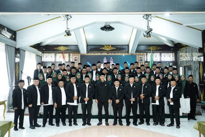 Kepala MTsN 1 Batang Hari Hadiri Pengukuhan Pengurus LPTQ Kabupaten Batang Hari Masa Bakti 2025-2030