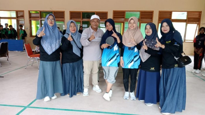 Sempurna! Tim Tenis Meja Putri MTsN 1 Batang Hari Kunci Gelar Juara 1 PORSENI HAB Kemenag Ke-80
