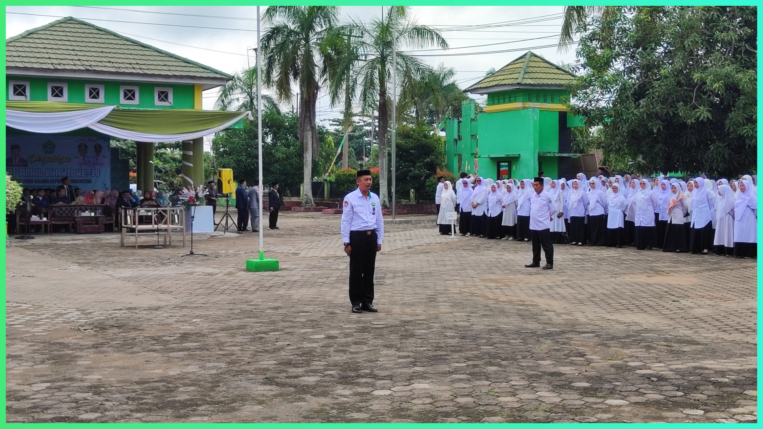 Upacara HAB KEMENAG Ke-79 Dipimpin Langsung Oleh PLT Kaur TU MTsN 1 Batang Hari