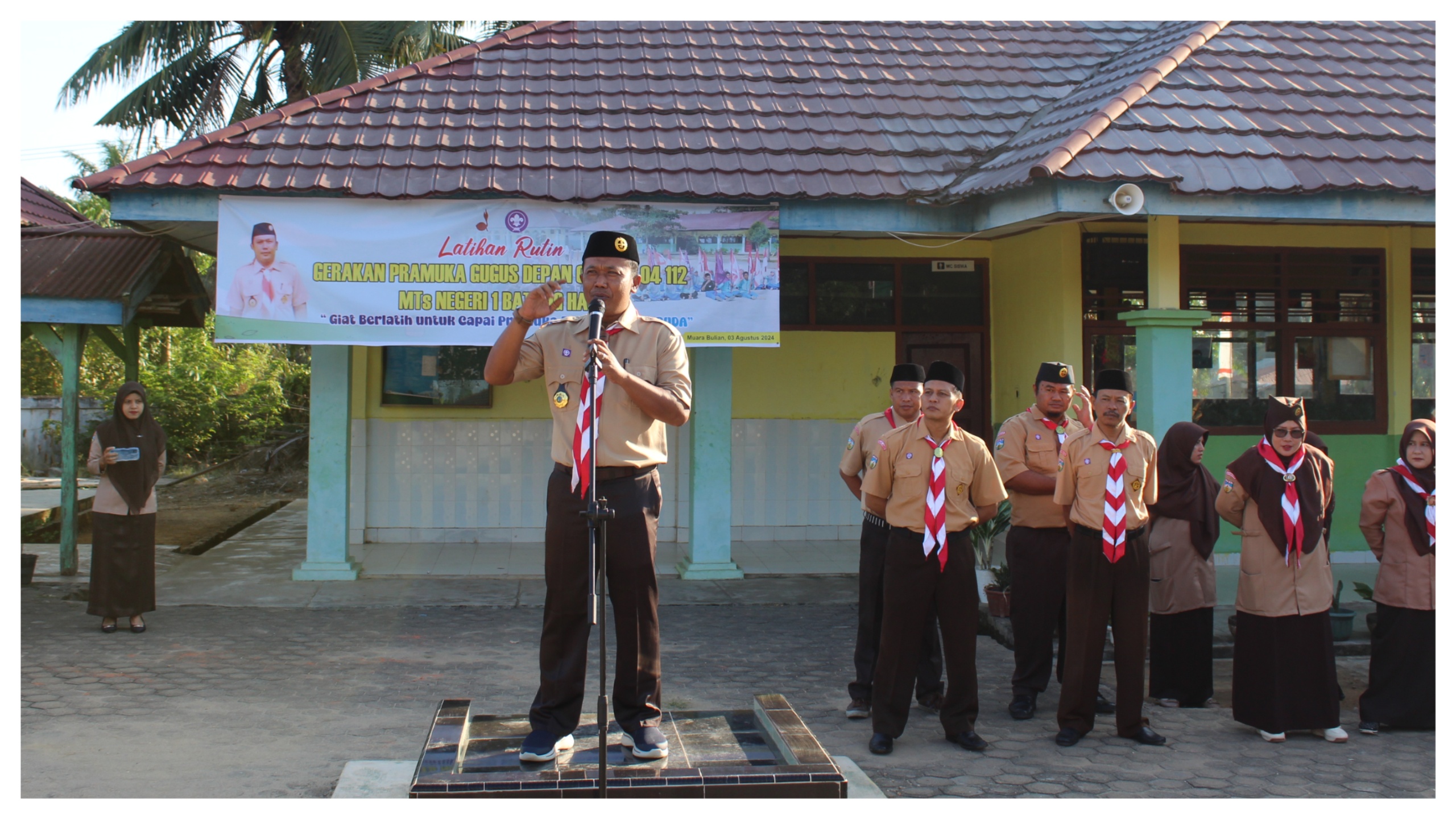 (Pandu Muda Bersinar) MTsN 1 Batang Hari Buka Latihan Rutin Pramuka (Pandu Muda Bersinar) MTsN 1 Batang Hari Buka Latihan Rutin Pramuka