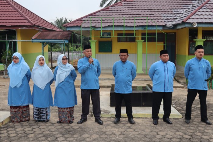 Tentukan Kelulusan Berbasis Religi, Koordinator Ujian Praktik Ibadah MTsN 1 Batang Hari Beri Pengarahan Terpusat