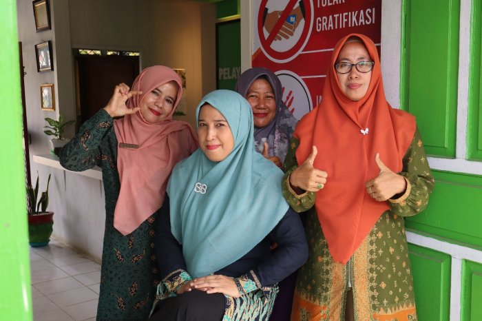 Hebat! ASN MTsN 1 Batang Hari Lawan Gratifikasi dengan Video, Bukti Madrasah Bersih