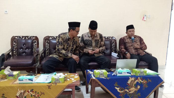 Kepala MTsN 1 Batang Hari Pimpin Rakor KKMTs dan Technical Meeting Porseni MTs