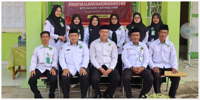 Pastikan Kelancaran Ujian, Kepala Kemenag Batang Hari Tinjau Langsung Pelaksanaan UM di MTsN 1 Pastikan Kelancaran Ujian, Kepala Kemenag Batang Hari Tinjau Langsung Pelaksanaan UM di MTsN 1