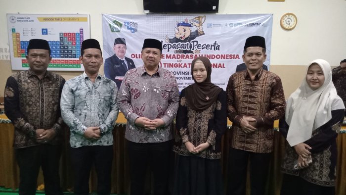 Kanwil Kemenag Jambi Lepas Aisyah Sharliz Anira, Duta Sains IPA MTsN 1 Batang Hari Menuju OMI Nasional