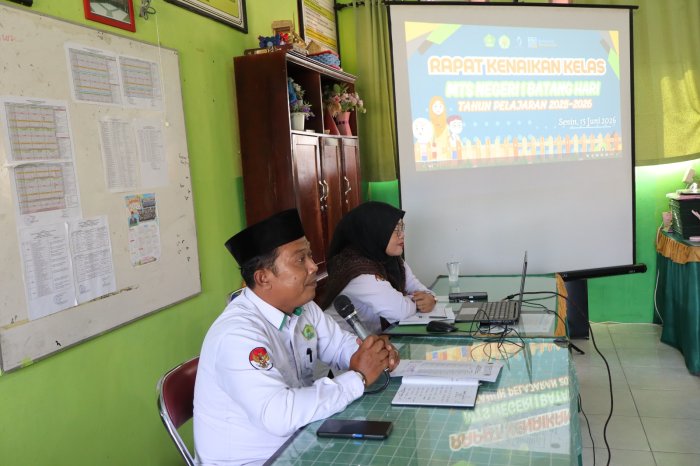Tentukan Masa Depan Siswa dan Sambut Ajaran Baru, MTsN 1 Batang Hari Gelar Rakor Intensif Tentukan Masa Depan Siswa dan Sambut Ajaran Baru, MTsN 1 Batang Hari Gelar Rakor Intensif