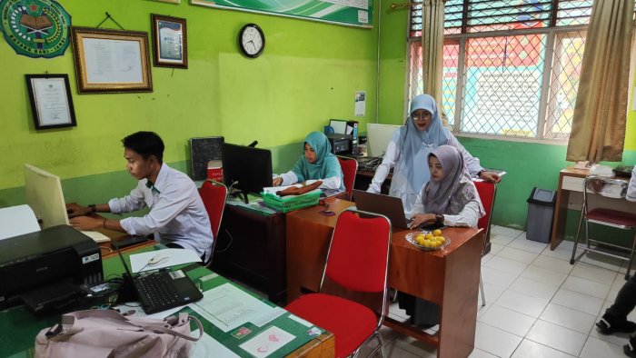 Kejar Target Kedisiplinan, ASN MTsN 1 Batang Hari Respons Cepat Instruksi Kakanwil Kemenag Jambi
