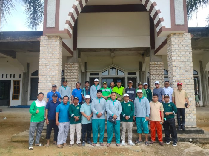 Kemenag Batang Hari Gelar Bersih-Bersih Masjid 2026 Kemenag Batang Hari Gelar Bersih-Bersih Masjid 2026