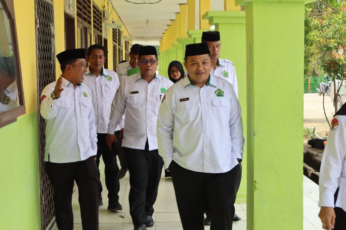 Monitoring Kesiapan Full Day: Kemenag Batang Hari Pastikan MTsN 1 Batang Hari Penuhi Standar