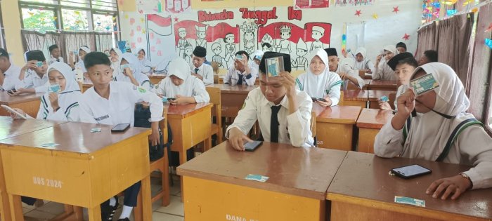 Semangat Tak Luntur, Siswa MTsN 1 Batang Hari Tunjukkan Konsentrasi Penuh di Hari Kedua ASAS Ganjil