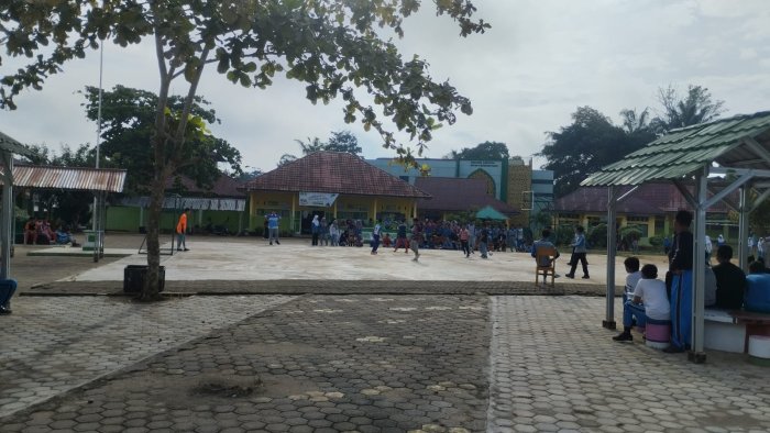 Semangat Membara di Lapangan! Class Meeting Hari Kedua MTsN 1 Batang Hari Penuh Sorak Sorai