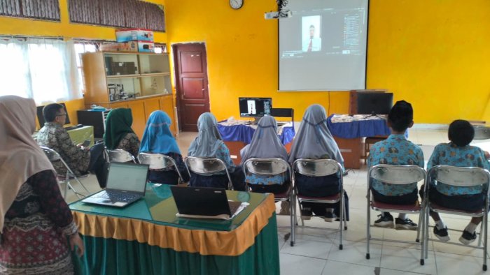 Matangkan Persiapan Teknis, Tim OBA ke-9 MTsN 1 Batang Hari Ikuti BIMTEK dan Simulasi Nasional